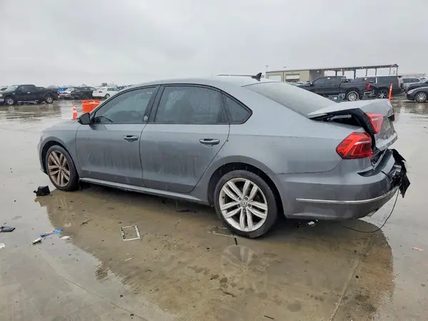1VWLA7A38KC011208 2019 VOLKSWAGEN PASSAT - Image 2
