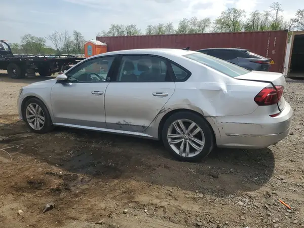 1VWLA7A38KC011998 2019 VOLKSWAGEN PASSAT - Image 2