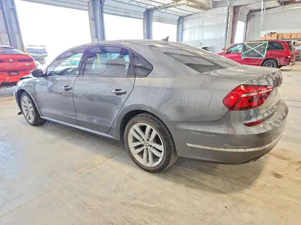 1VWLA7A38KC012097 2019 VOLKSWAGEN PASSAT - Image 2