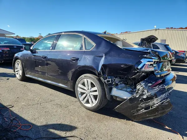 1VWLA7A39KC000041 2019 VOLKSWAGEN PASSAT - Image 2