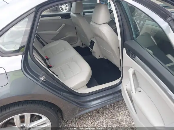 1VWLA7A39KC000220 2019 VOLKSWAGEN PASSAT - Image 8