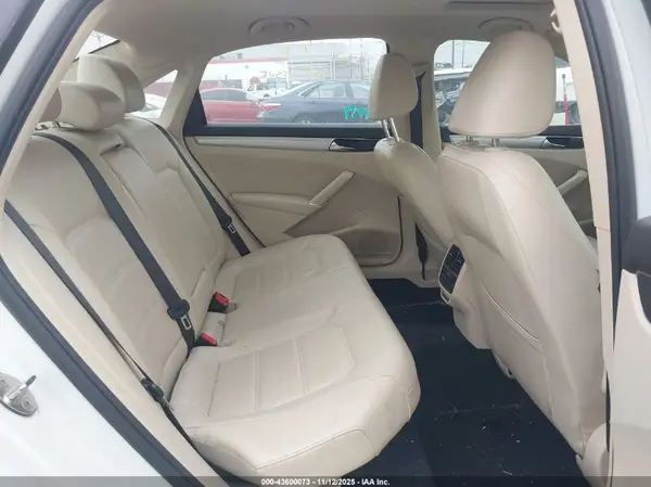 1VWLA7A39KC000668 2019 VOLKSWAGEN PASSAT - Image 8