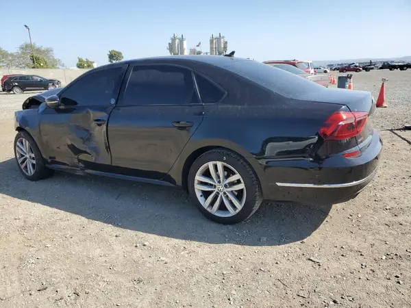 1VWLA7A39KC003537 2019 VOLKSWAGEN PASSAT - Image 2
