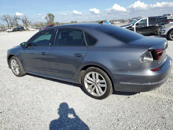 1VWLA7A39KC004123 2019 VOLKSWAGEN PASSAT - Image 2