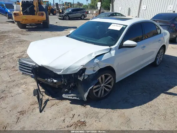 1VWLA7A39KC004266 2019 VOLKSWAGEN PASSAT - Image 2
