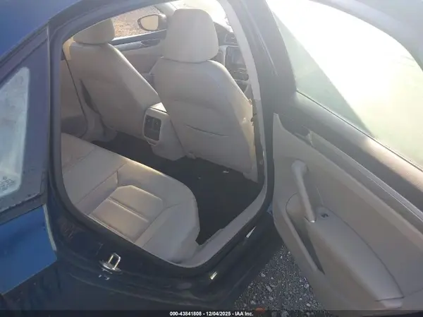 1VWLA7A39KC006275 2019 VOLKSWAGEN PASSAT - Image 8