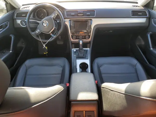 1VWLA7A39KC006728 2019 VOLKSWAGEN PASSAT - Image 8