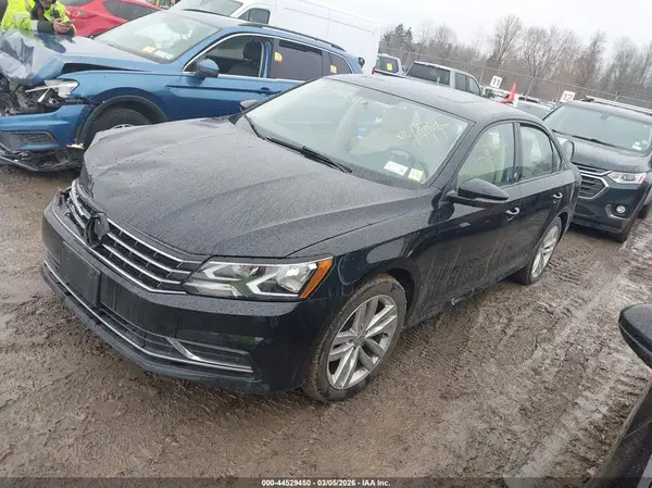 1VWLA7A39KC007622 2019 VOLKSWAGEN PASSAT - Image 2