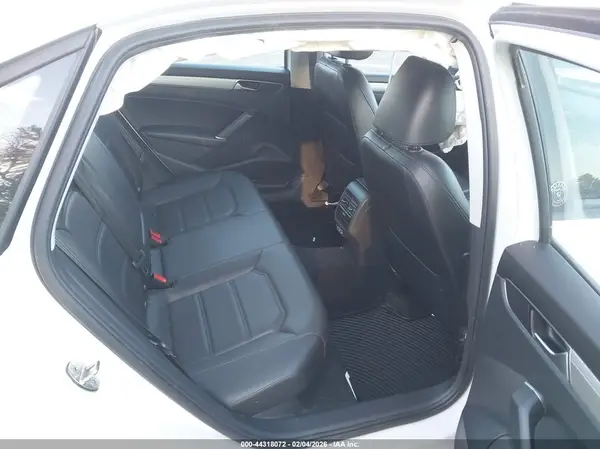 1VWLA7A39KC011301 2019 VOLKSWAGEN PASSAT - Image 8