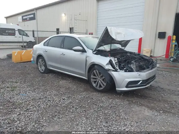 1VWLA7A39KC012464 2019 VOLKSWAGEN PASSAT - Image 1