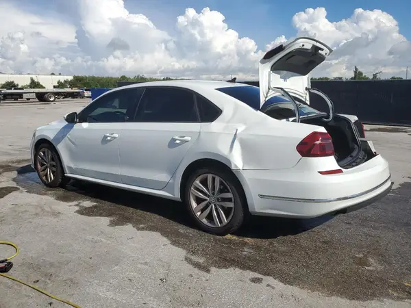 1VWLA7A39KC012996 2019 VOLKSWAGEN PASSAT - Image 2