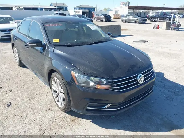 1VWLA7A39KC013968 2019 VOLKSWAGEN PASSAT - Image 1