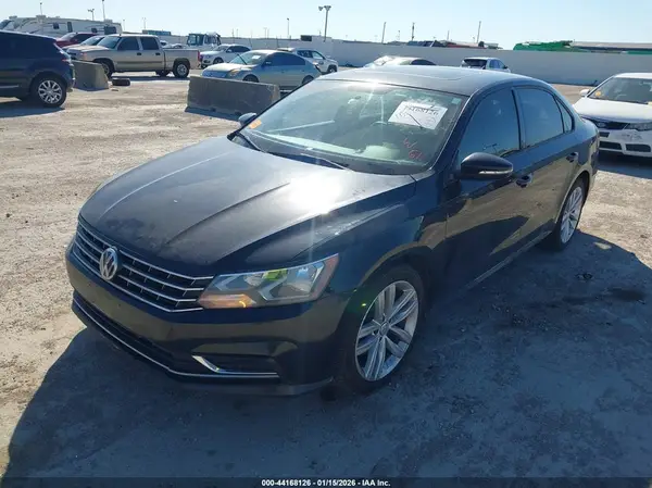 1VWLA7A39KC013968 2019 VOLKSWAGEN PASSAT - Image 2