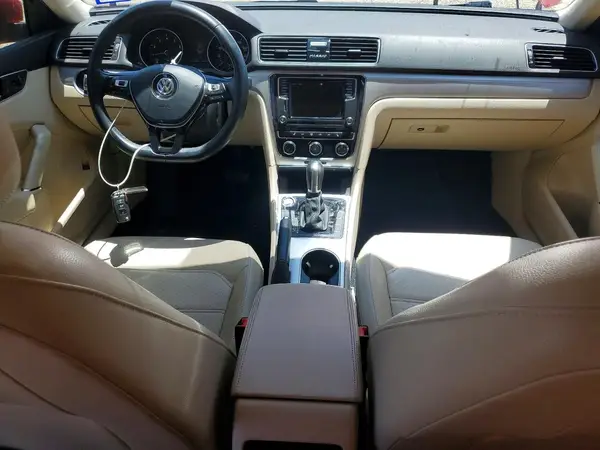 1VWLA7A39KC014229 2019 VOLKSWAGEN PASSAT - Image 8