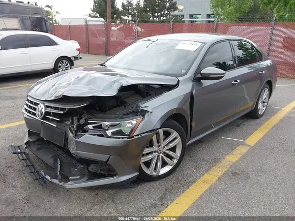 1VWLA7A3XKC003269 2019 VOLKSWAGEN PASSAT - Image 2