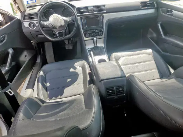 1VWLA7A3XKC003272 2019 VOLKSWAGEN PASSAT - Image 8