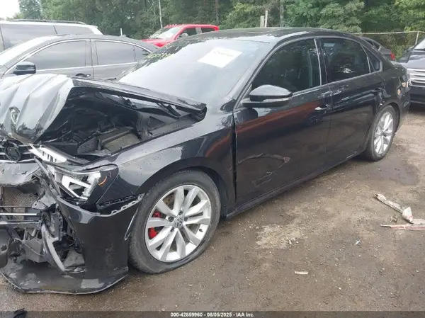 1VWLA7A3XKC006947 2019 VOLKSWAGEN PASSAT - Image 2