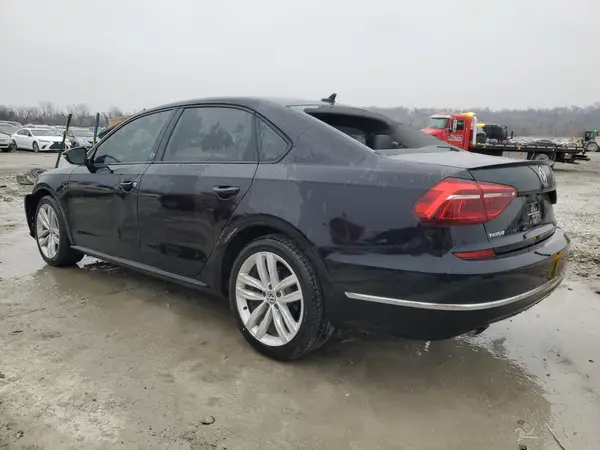 1VWLA7A3XKC008682 2019 VOLKSWAGEN PASSAT - Image 2