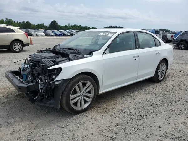 1VWLA7A3XKC010447 2019 VOLKSWAGEN PASSAT - Image 1