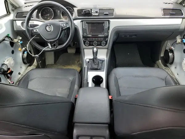1VWLA7A3XKC010447 2019 VOLKSWAGEN PASSAT - Image 8