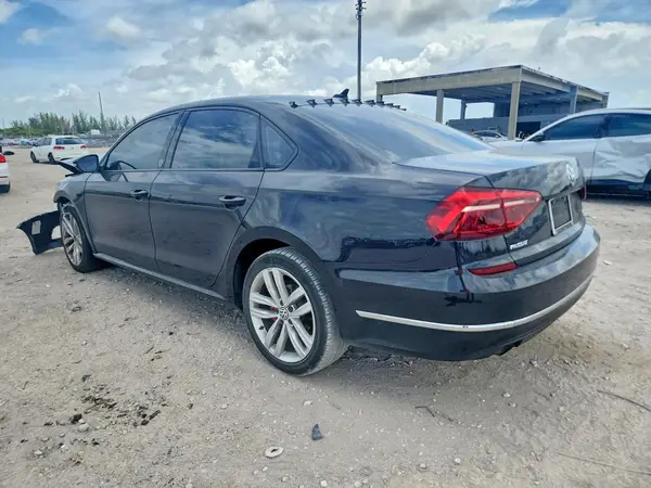 1VWLA7A3XKC010528 2019 VOLKSWAGEN PASSAT - Image 2