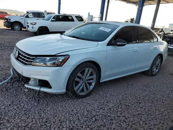 1VWLA7A3XKC011596 2019 VOLKSWAGEN PASSAT - Image 1