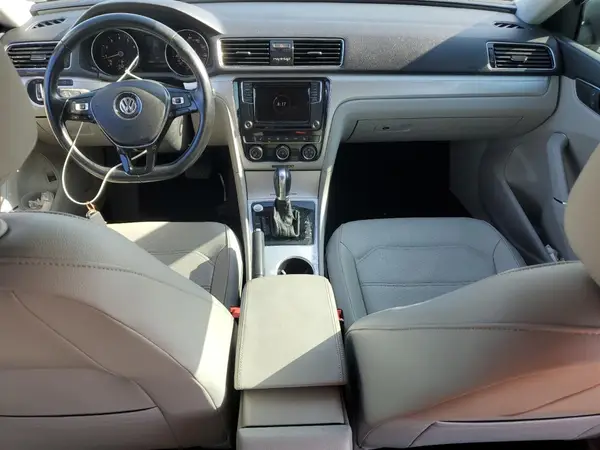 1VWLA7A3XKC012652 2019 VOLKSWAGEN PASSAT - Image 8