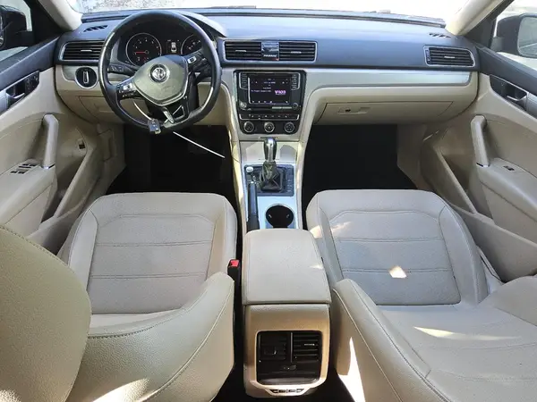 1VWLA7A3XKC014594 2019 VOLKSWAGEN PASSAT - Image 8