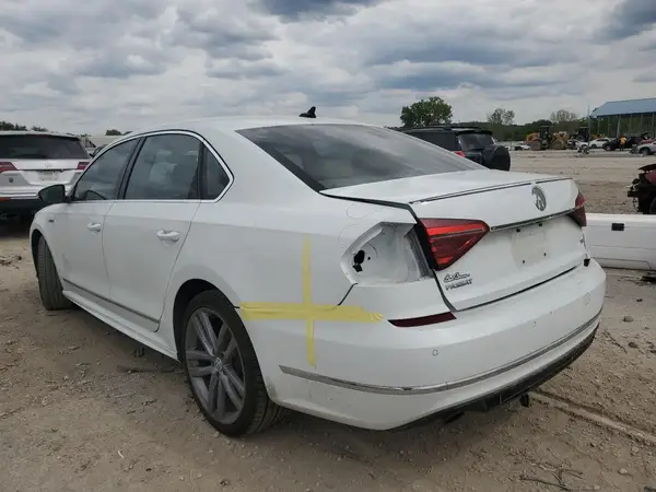 1VWMA7A30KC000031 2019 VOLKSWAGEN PASSAT - Image 2