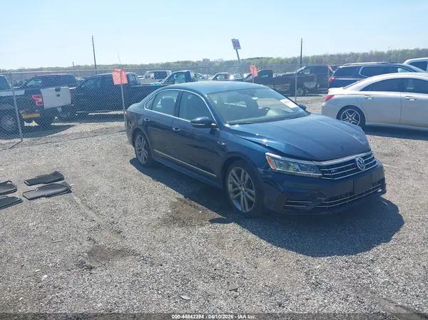 1VWMA7A31KC004377 2019 VOLKSWAGEN PASSAT - Image 1