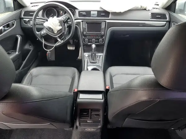 1VWMA7A31KC013435 2019 VOLKSWAGEN PASSAT - Image 8