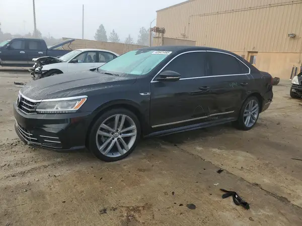 1VWMA7A32KC001682 2019 VOLKSWAGEN PASSAT - Image 1