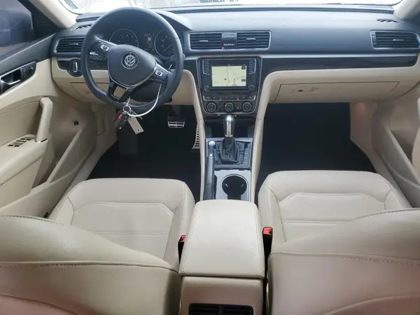 1VWMA7A32KC001682 2019 VOLKSWAGEN PASSAT - Image 8