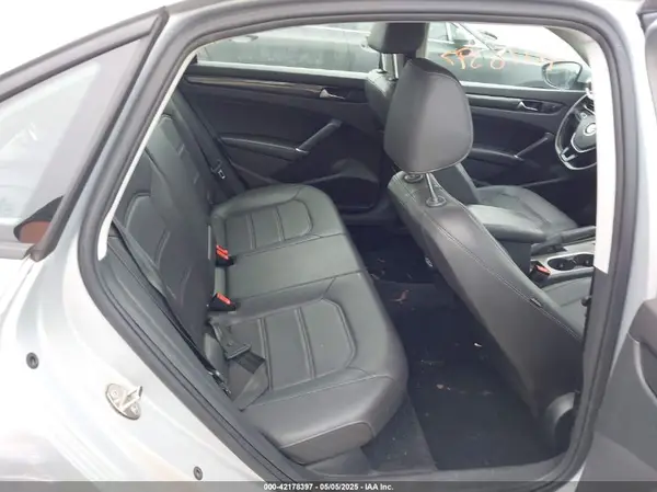 1VWMA7A32LC021805 2020 VOLKSWAGEN PASSAT - Image 8