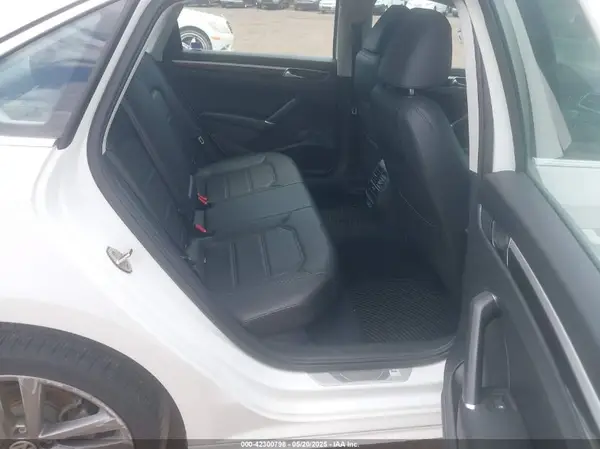 1VWMA7A33KC003098 2019 VOLKSWAGEN PASSAT - Image 8