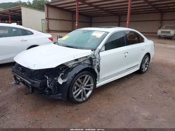 1VWMA7A34KC010044 2019 VOLKSWAGEN PASSAT - Image 2