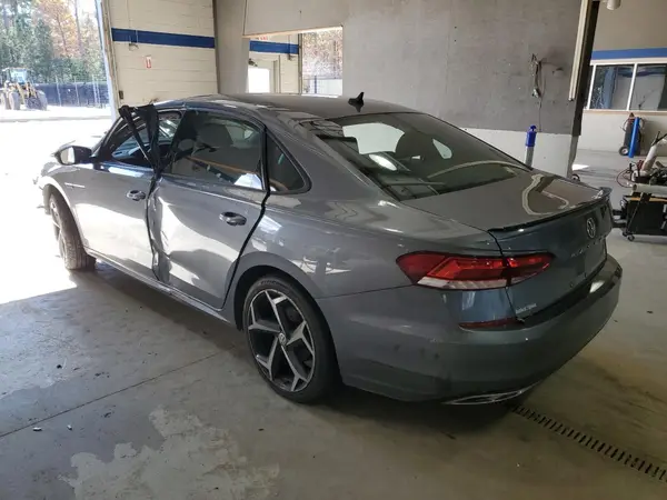 1VWMA7A34NC004605 2022 VOLKSWAGEN PASSAT - Image 2