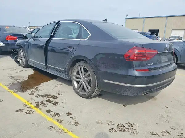 1VWMA7A37KC001872 2019 VOLKSWAGEN PASSAT - Image 2