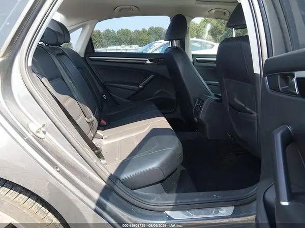 1VWMA7A37KC009017 2019 VOLKSWAGEN PASSAT - Image 8
