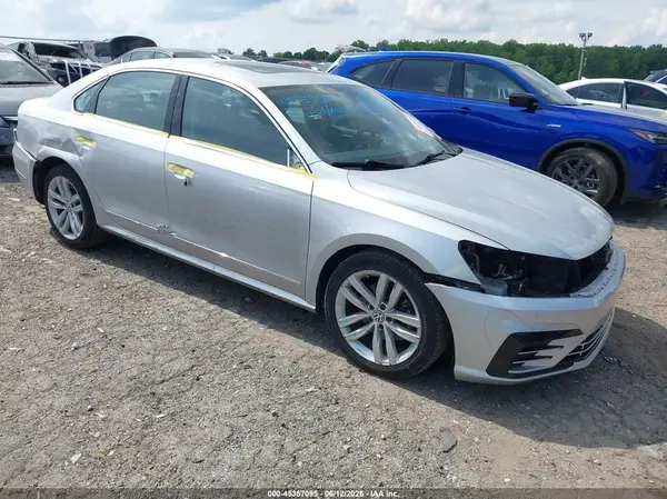 1VWMA7A37KC014556 2019 VOLKSWAGEN PASSAT - Image 1