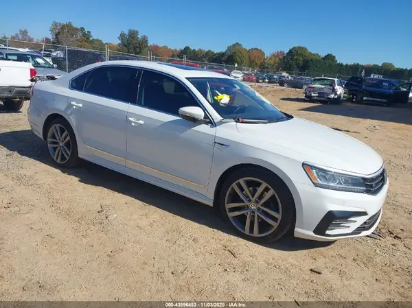 1VWMA7A38KC013500 2019 VOLKSWAGEN PASSAT - Image 1