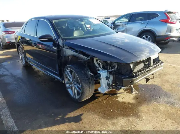 1VWMA7A3XKC002952 2019 VOLKSWAGEN PASSAT - Image 1
