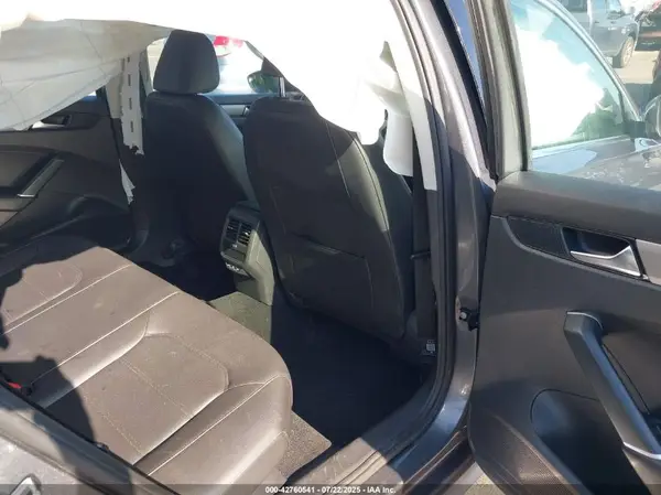 1VWSA7A30LC015766 2020 VOLKSWAGEN PASSAT - Image 8