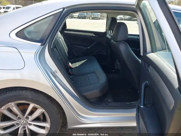 1VWSA7A30LC018392 2020 VOLKSWAGEN PASSAT - Image 8