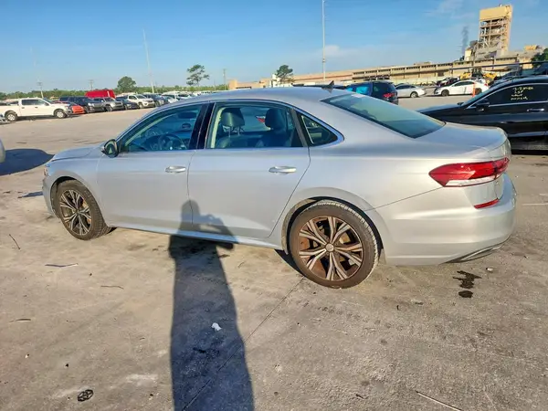 1VWSA7A30MC000041 2021 VOLKSWAGEN PASSAT - Image 2