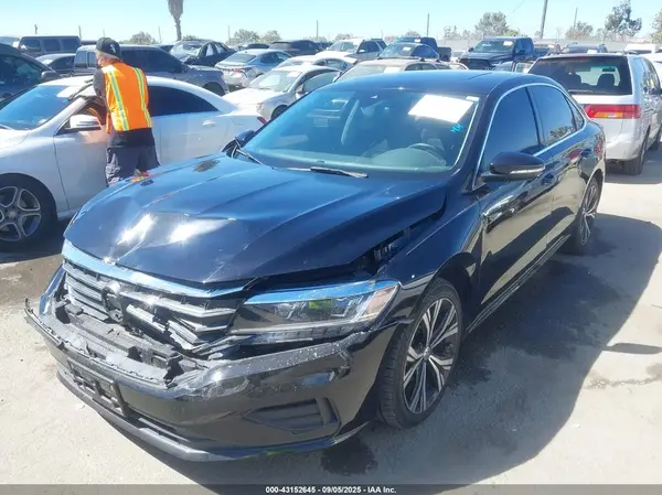 1VWSA7A30MC001237 2021 VOLKSWAGEN PASSAT - Image 2
