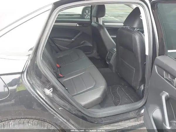 1VWSA7A30MC004798 2021 VOLKSWAGEN PASSAT - Image 8
