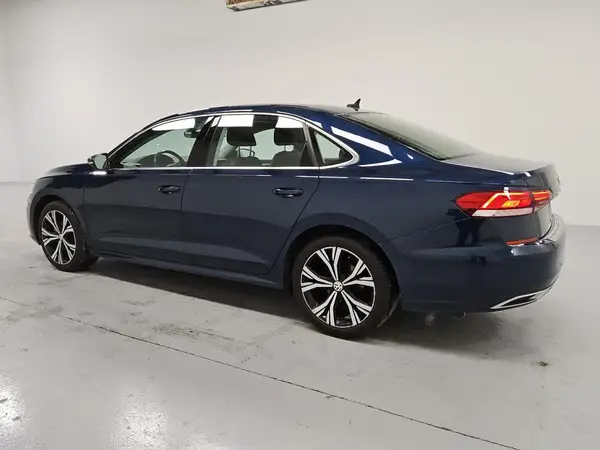 1VWSA7A30MC008267 2021 VOLKSWAGEN PASSAT - Image 2