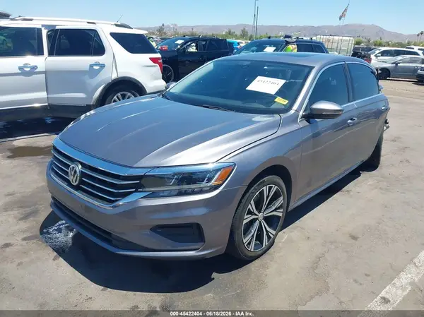 1VWSA7A30NC004754 2022 VOLKSWAGEN PASSAT - Image 2