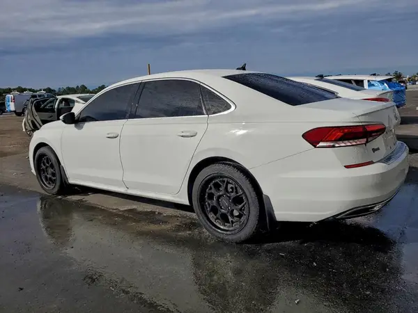 1VWSA7A31MC005748 2021 VOLKSWAGEN PASSAT - Image 2